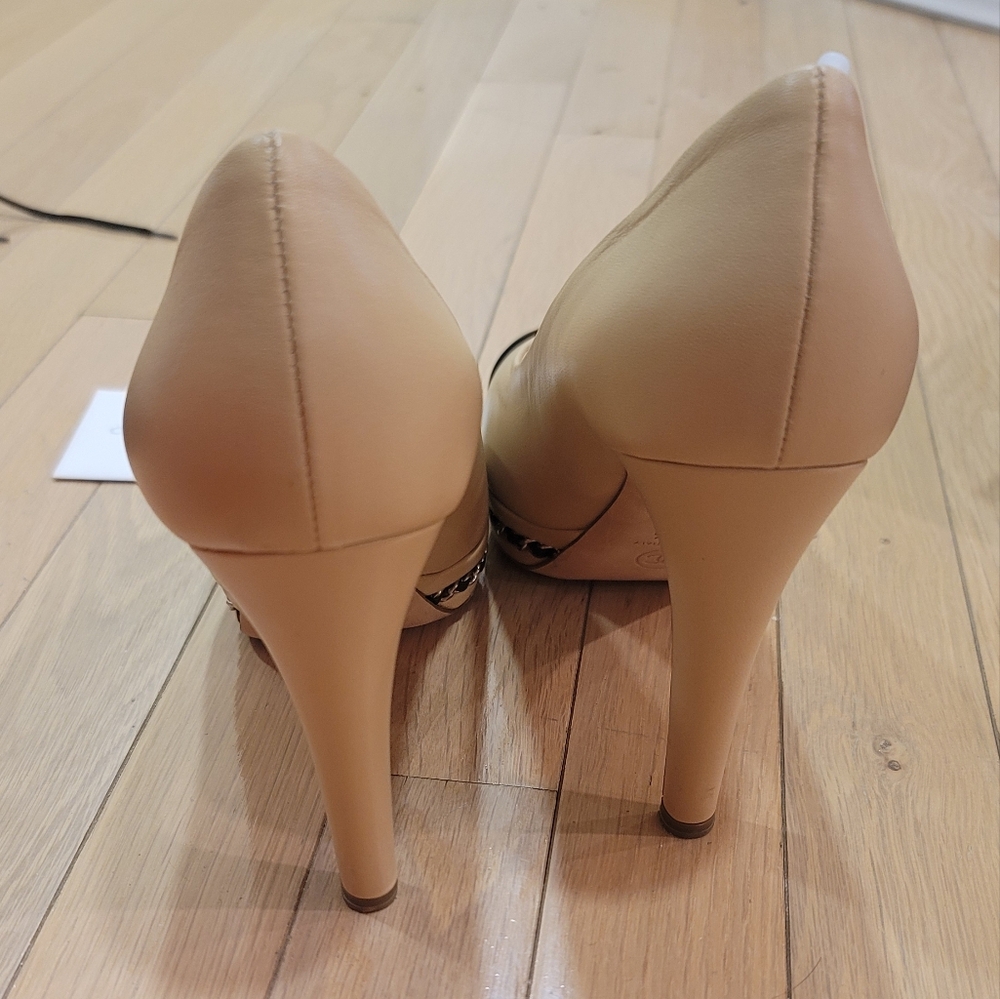 Chanel Lambskin Beige/Black Women's Shoes 39.5 - Picture 5 of 8